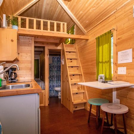 Mt Hood Tiny House Village Welches Eksteriør billede