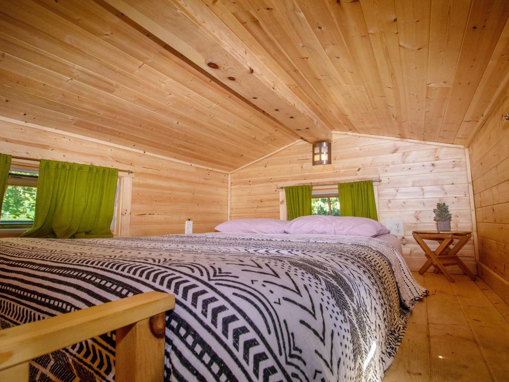 Mt Hood Tiny House Village Welches Eksteriør billede